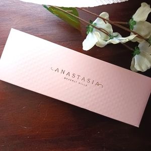 (NIB) ANASTASIA BEVERLY HILLS PRIMROSE PALETTE